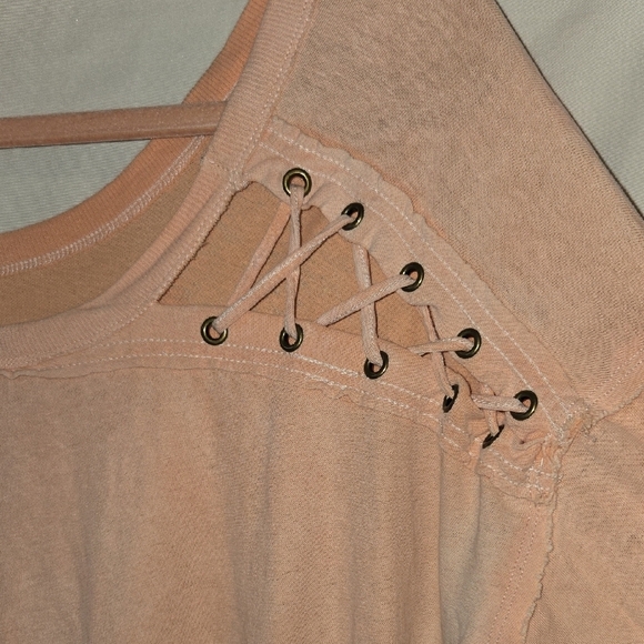 We The Free "First Love" Long Sleeve Oversize Top In Peach Womens Medium - Picture 3 of 7
